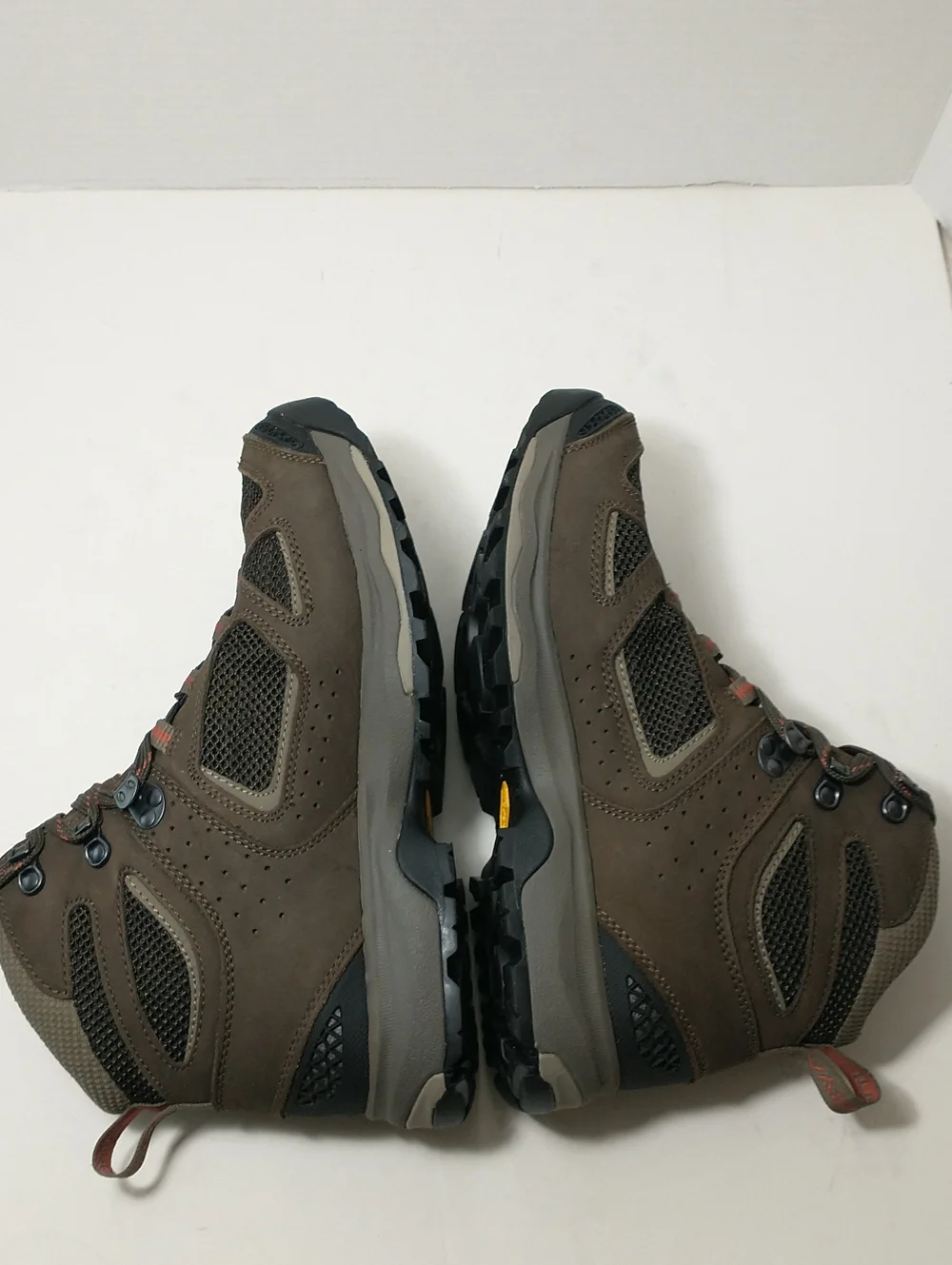 NEW Vasque Gore-Tex Breeze III GTX Hiking Boot, Men's Size 9M, Brown, Outdoors